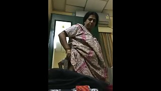 Mature Indian MILF Aunty While Changing Night Suit